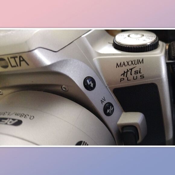 Minolta Maxxum HTsi Plus 35mm SLR Film Camera w/ 28-80mm Minolta Lens & Vivitar - Picture 3 of 7